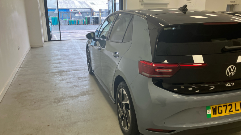 Volkswagen ID.3 107KW Family Pro 58kWh 5dr Auto Electric Hatchback